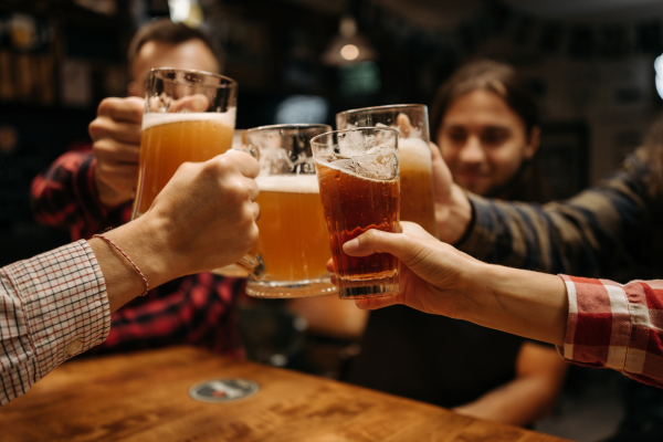 Cervejas e Petiscos: Harmonizações Simples para Aproveitar com Amigos