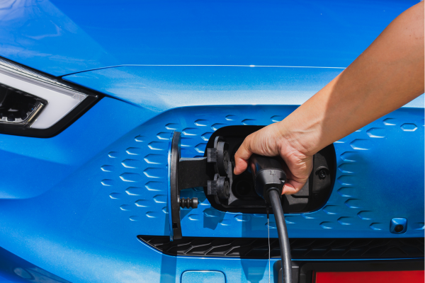 O que é um carro híbrido